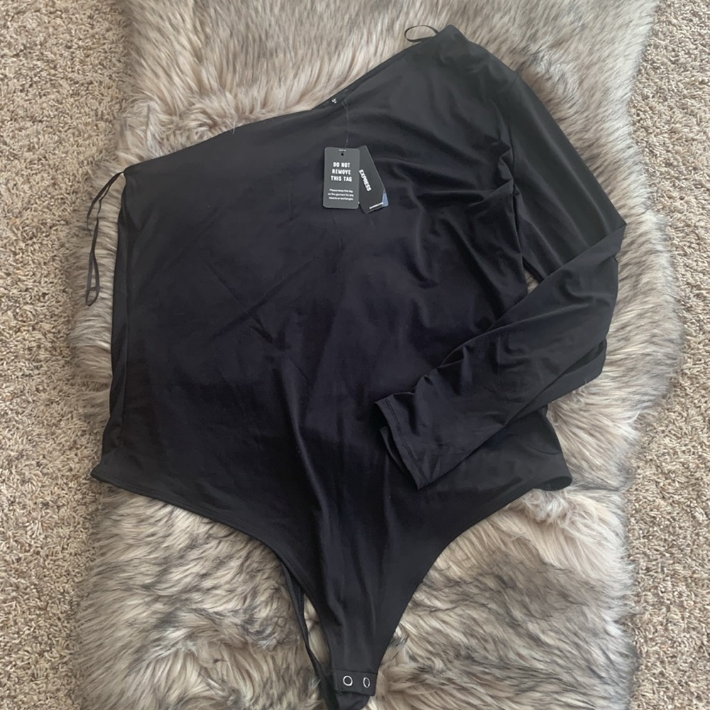 Express Body Contour One Shoulder Bodysuit NWT!
